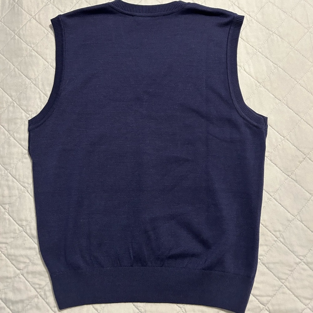 Vest - Picture 6 of 10